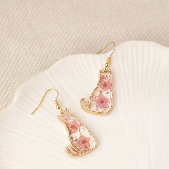 Cat Earrings Resin Dried Flower Gold Tone Dangle Drop Fishhook Silicone Backs - Picture 1 of 5